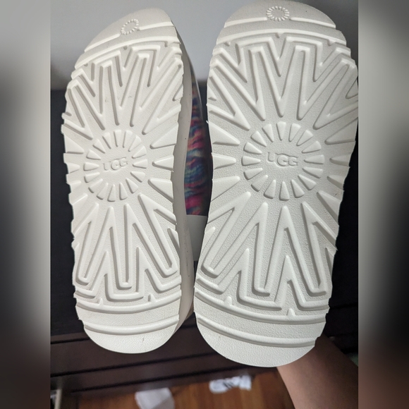 UGG Classic Waterproof Clear Mini Pixelate Boots Multicolor size 6 - Picture 7 of 7